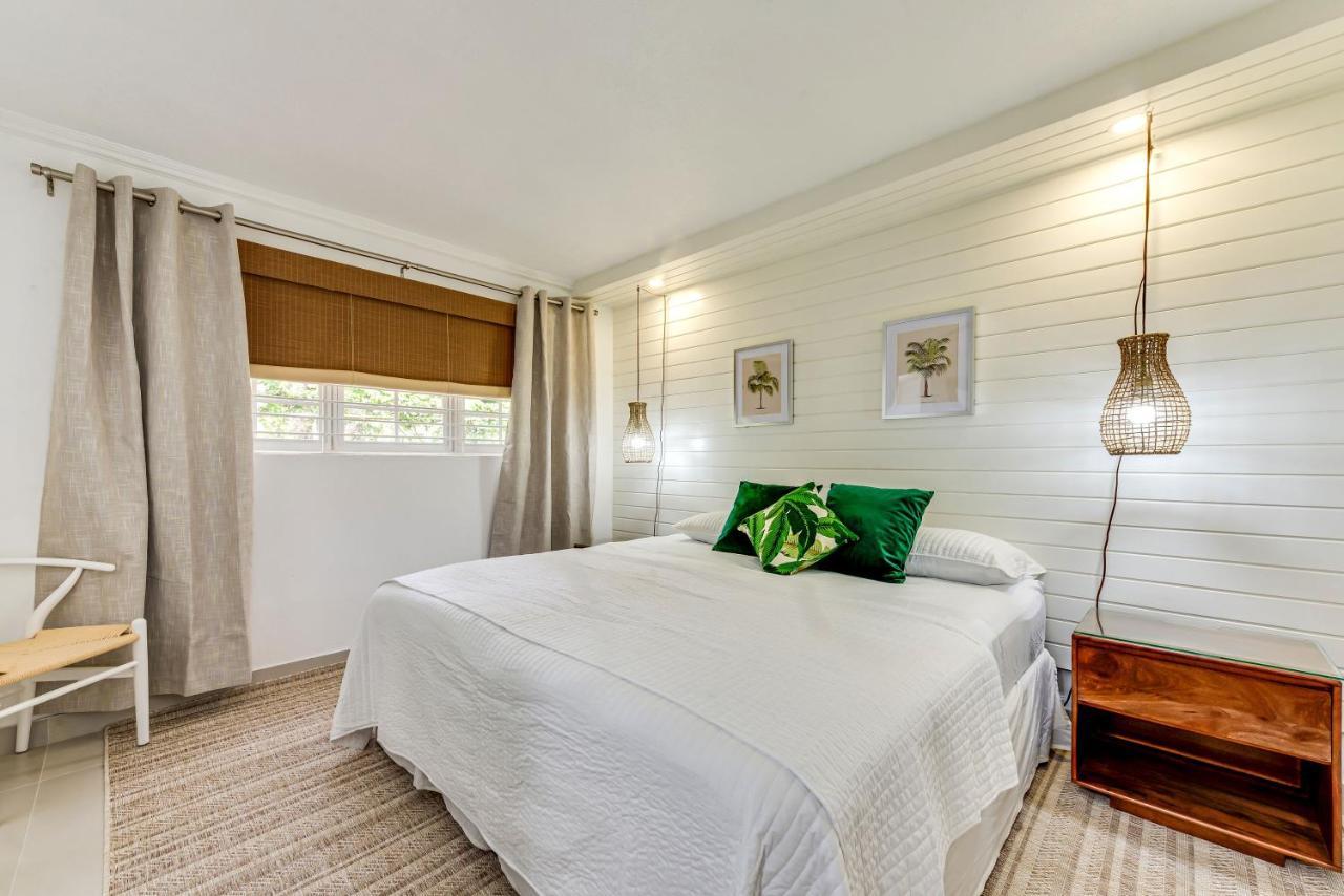 The Palms Resort Saint James Esterno foto